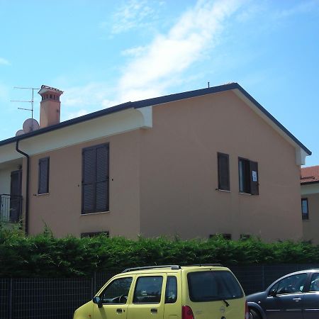 Ferienwohnung Flat Enzo Ferrari Cavalcaselle Exterior foto